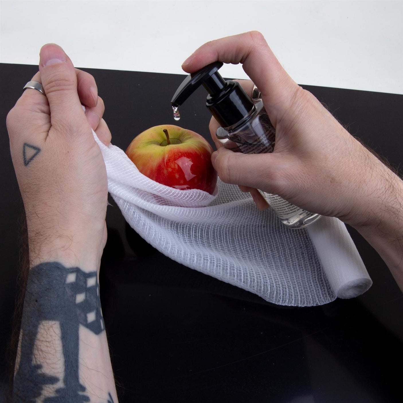 Cock Head Polishing Gauze from REGULATION.