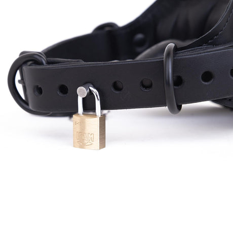 The Gag, Pecker from Fetters.