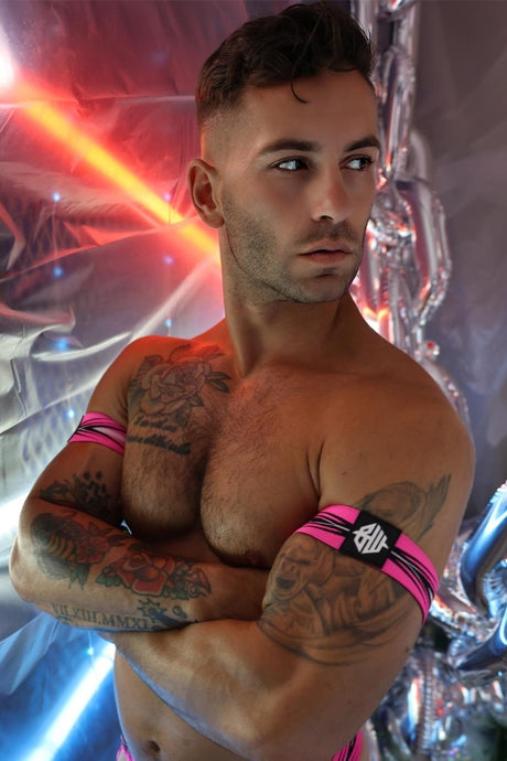 Breedwell Circuit Breaker Armband, Neon Pink from Breedwell.