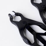 Clover Clamps and chain - Black from REGULATION.