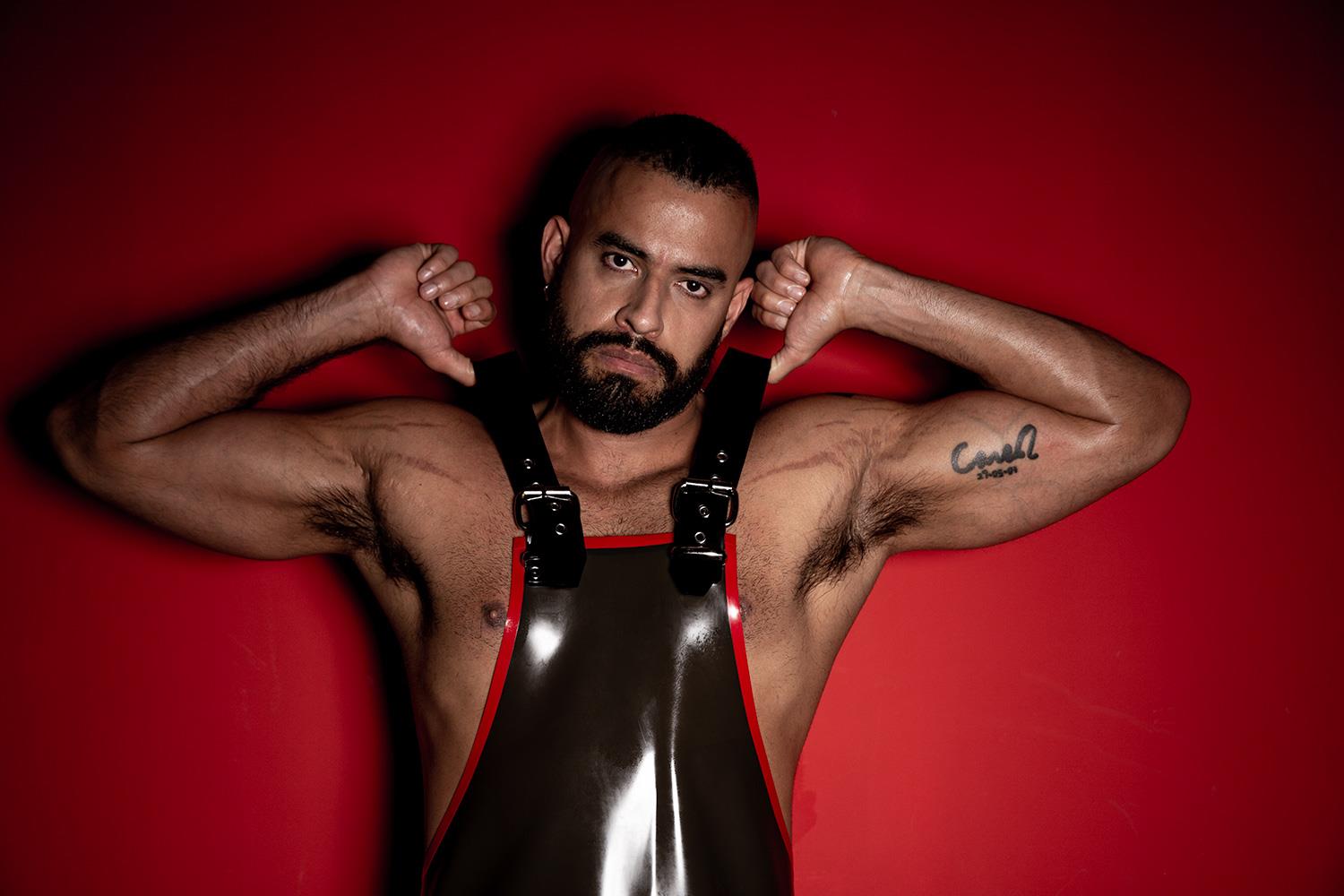 Rubber Apron, Harness Back from REGULATION.